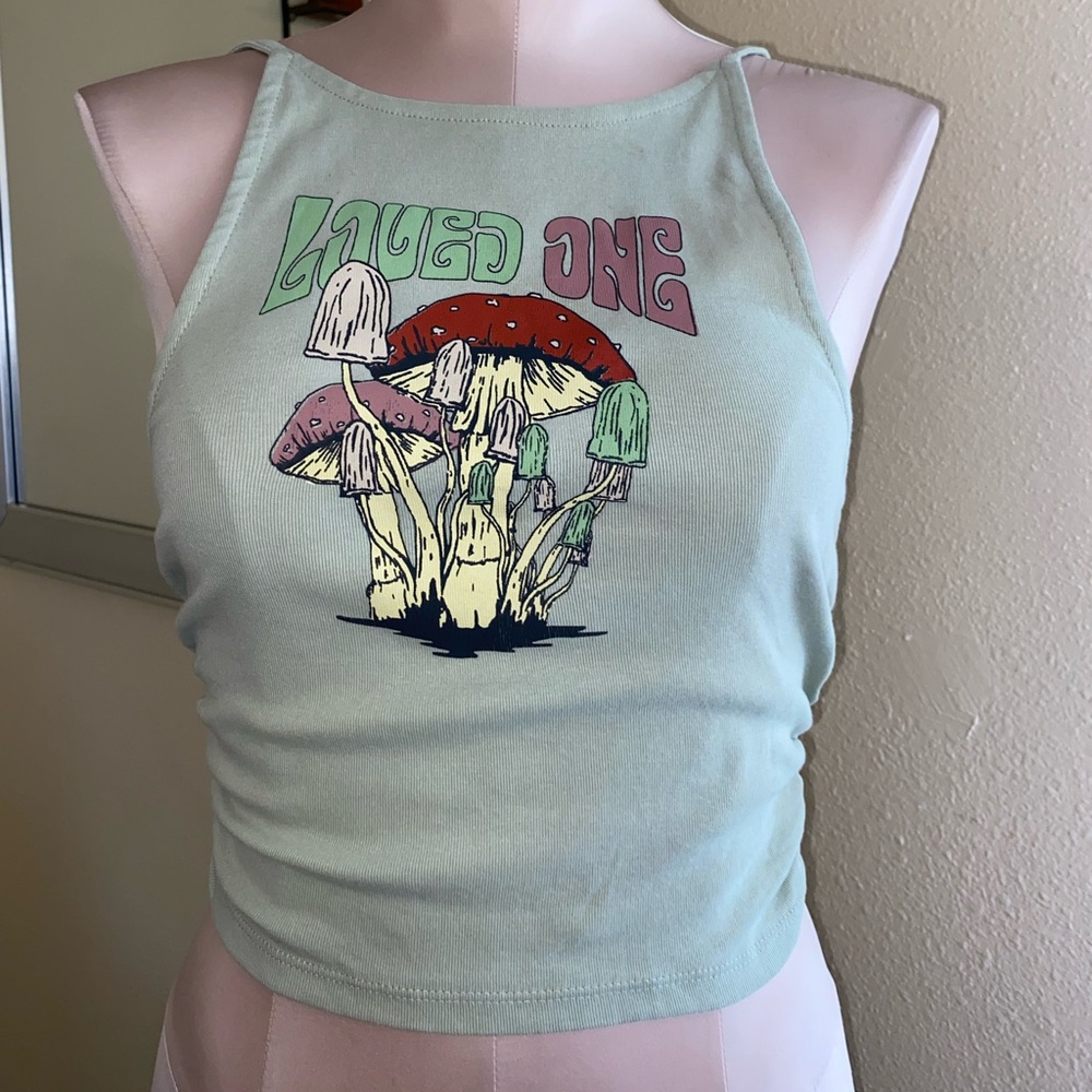 Backless spaghetti strap top 🤗